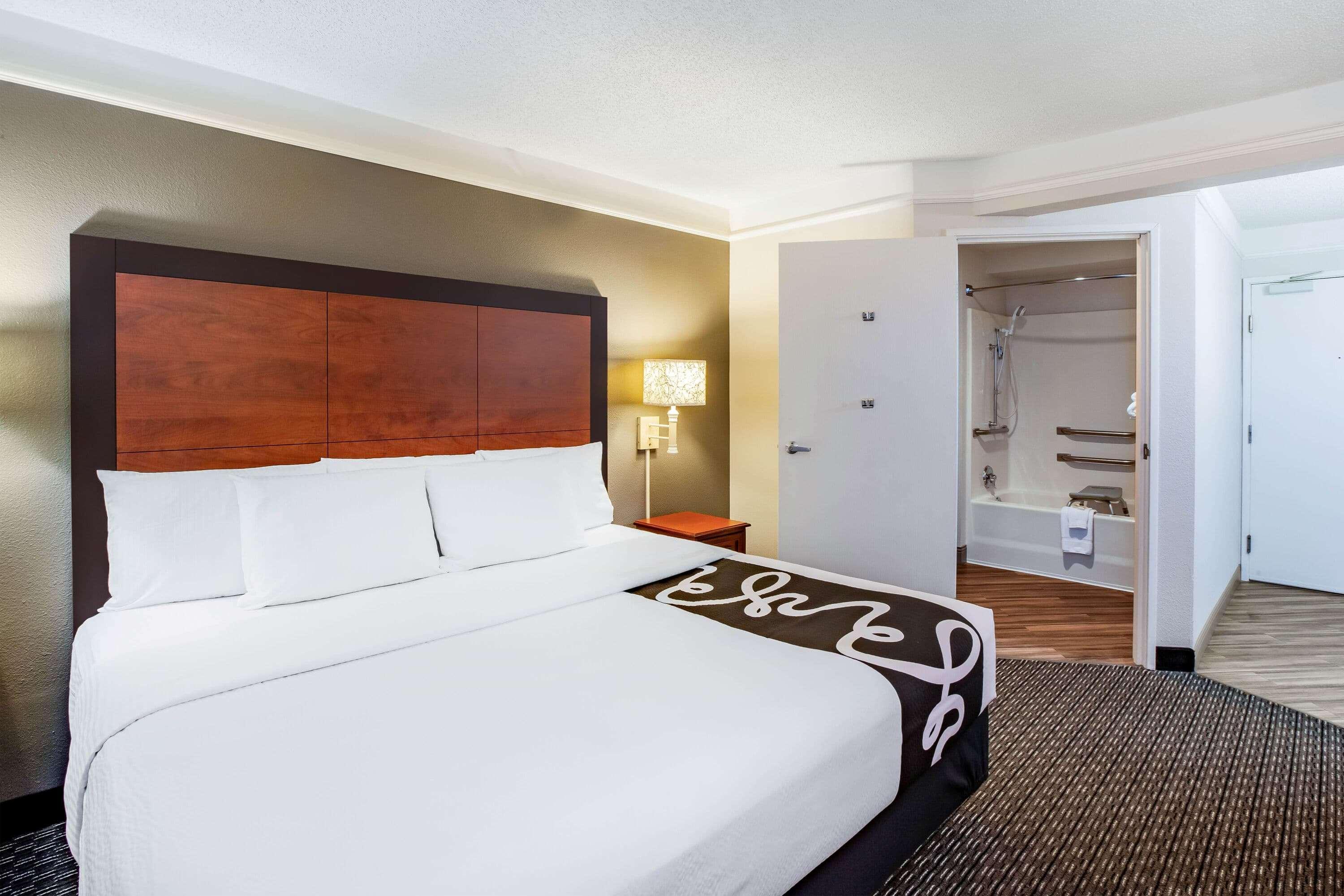 La Quinta By Wyndham Houston Baytown East Hotell Exteriör bild